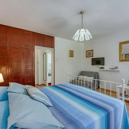 Apartment Dragica *